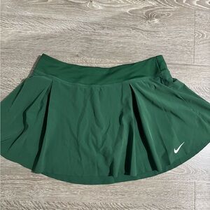 🍎🍎SOLD🍎🍎 NIKE Women’s Dri-FIT Victory Flouncy Tennis Skirt Green, XL
